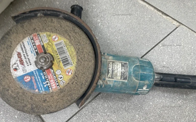 УШМ makita GA9020