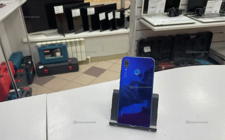 Huawei P20 lite 4/64 ГБ