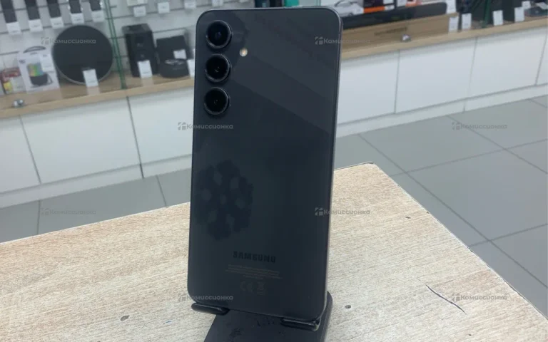 Samsung Galaxy S24 FE 8/256 ГБ