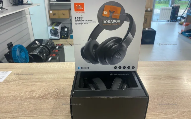 Наушники  JBL E55BT