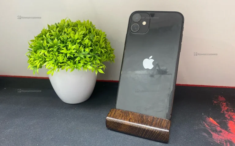 Apple iPhone 11 4/64 ГБ