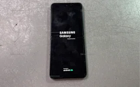 Samsung Galaxy Z Flip3 5G 8/128 ГБ