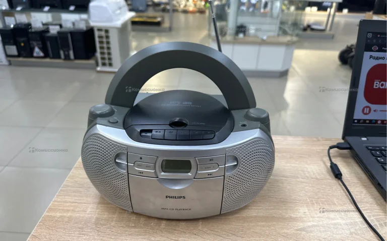 Музыкальный центр  Philips AZ1047