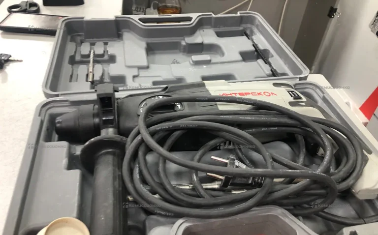 Перфоратор Интерскол П-26/800ЭР