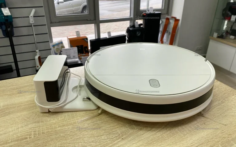 Пылесос  mi robot vacuum mop essential