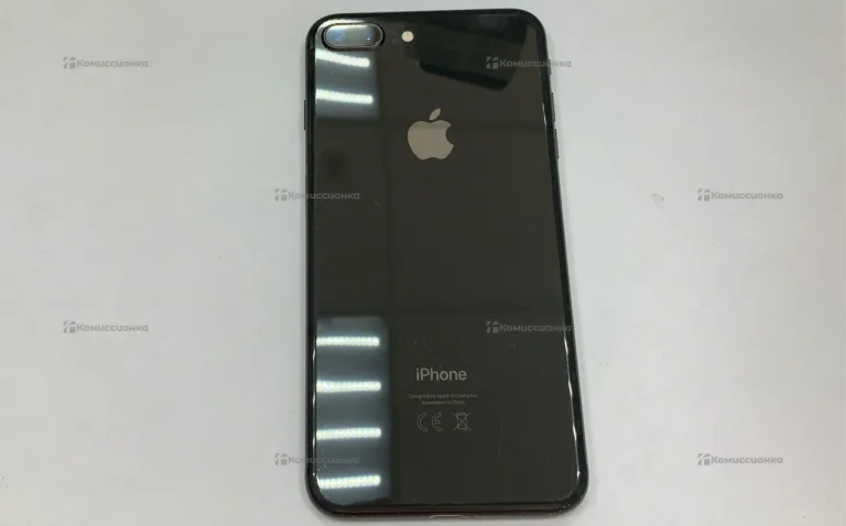 Apple iPhone 8 Plus 3/64 ГБ
