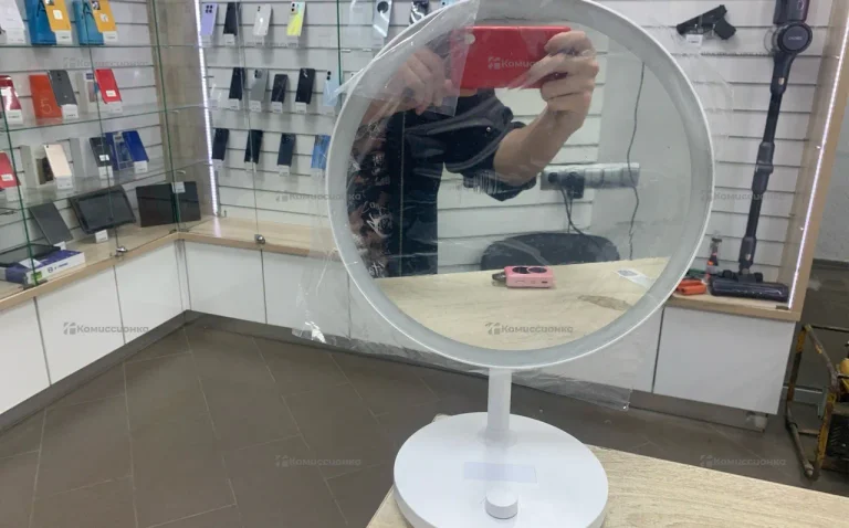 Зеркало косметическое с LED подсветкой