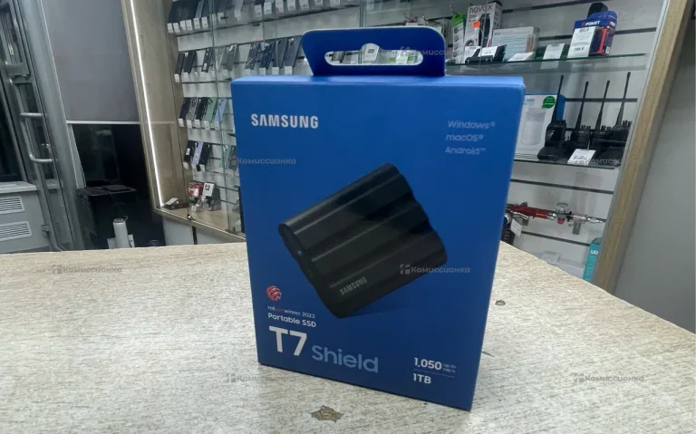 Жесткий диск Samsung SSD 1TB T7 Shield