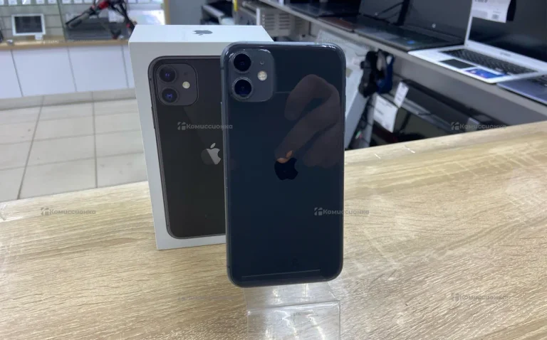 Apple iPhone 11 4/64 ГБ