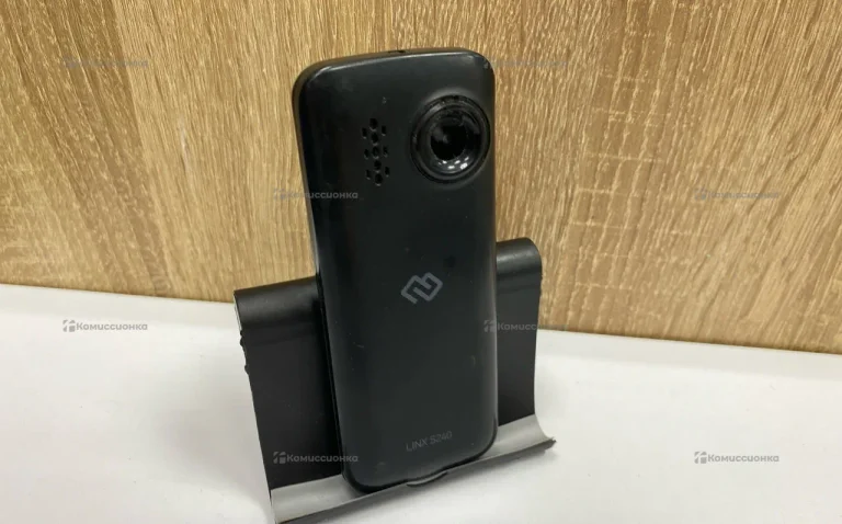 Digma LINX S240