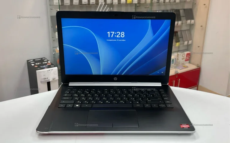 Ноутбук  HP Laptop 14