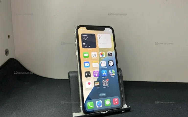 Apple iPhone 11 4/64 ГБ