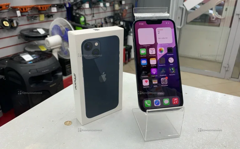 Apple iPhone 13 128 ГБ.