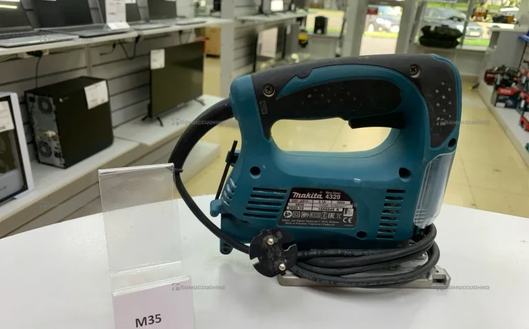 элекьролобзик makita 4329