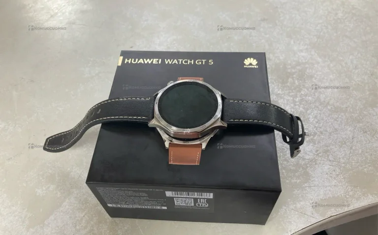 Часы  huawei watch