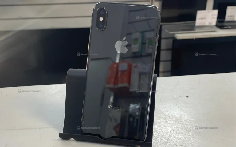 Apple iPhone X 3/64 ГБ