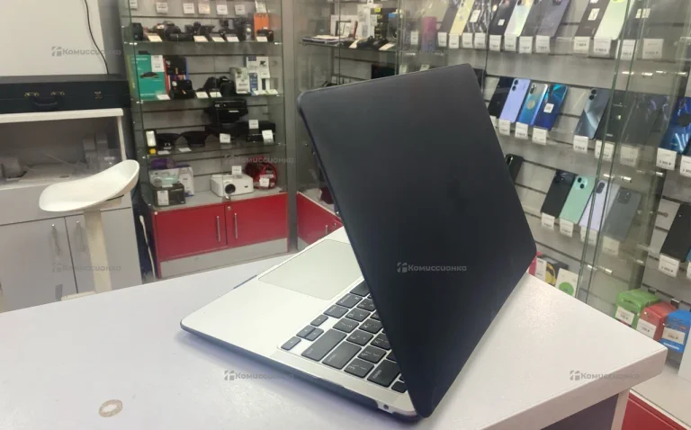 Ноутбук  MacBook Air m1 2020