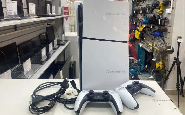 Play Station 5 Slim 1TB