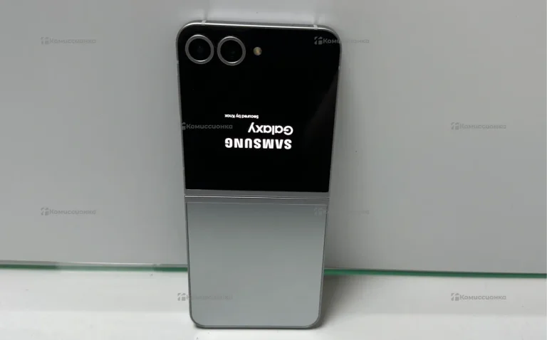 Samsung Galaxy Z Flip6 12/256 ГБ