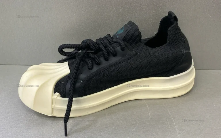 Кроссовки LaCoste 41р