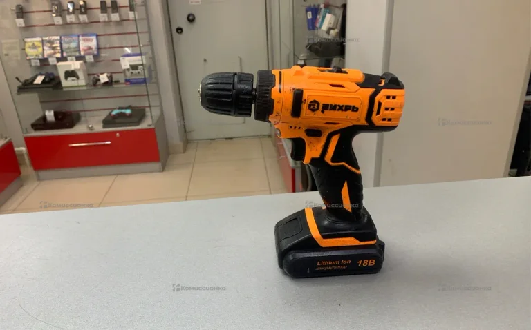 Аккумуляторная дрель-шуруповерт ВИХРЬ ДА-18Л-2К