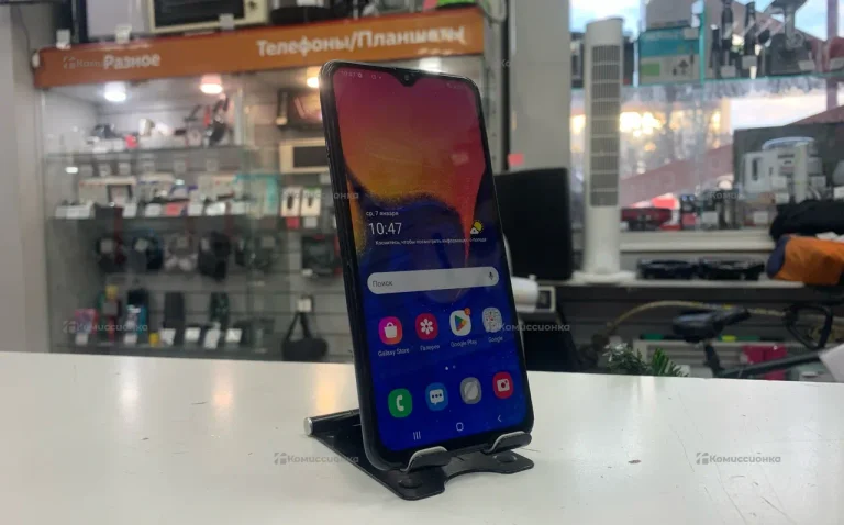 Samsung Galaxy A10 2/32 ГБ