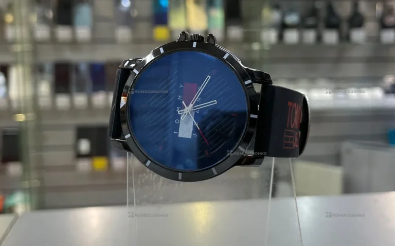 Часы  Tommy Jeans