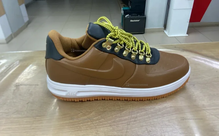 Кроссовки Nike коричневые 45p