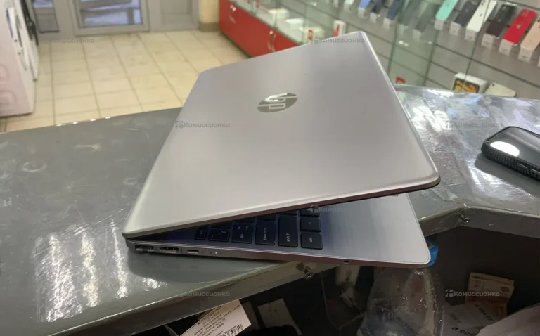 Ноутбук  HP G9