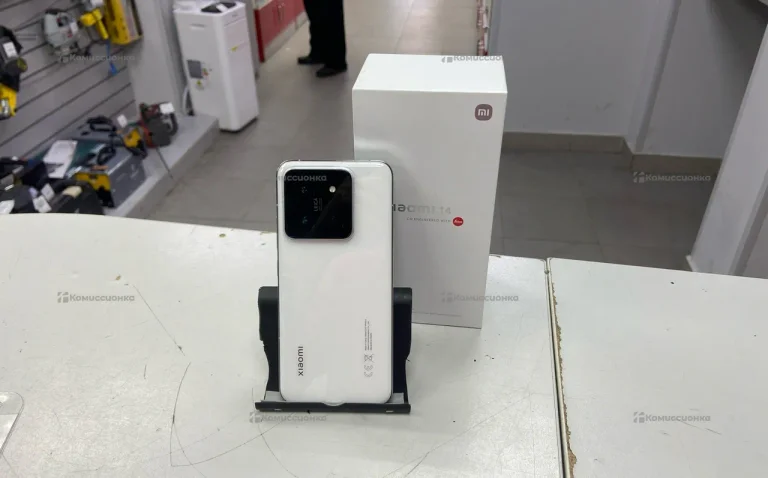 Xiaomi 14 12/256Gb