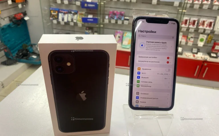 Apple iPhone 11 4/64 ГБ
