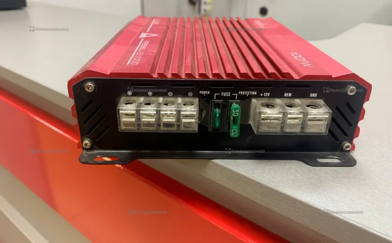 Усилитель  Aura D1.1000
