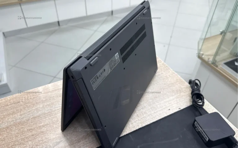 Ноутбук Lenovo V155-15API