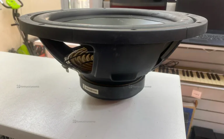 Сабвуфер Polkaudio 12 DB1240