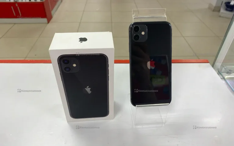 Apple iPhone 11 4/64 ГБ