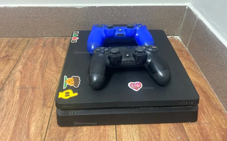 Приставка Sony PS4 Slim 500GB