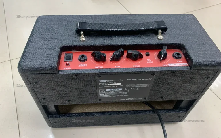 Комбоусилитель VOX  PAthfinder Bass 10