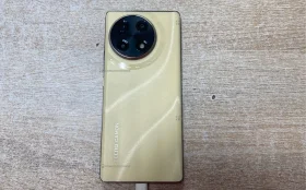 Tecno Camon 30S 6/128 ГБ