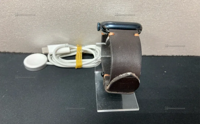 Часы Apple Watch 8 45mm
