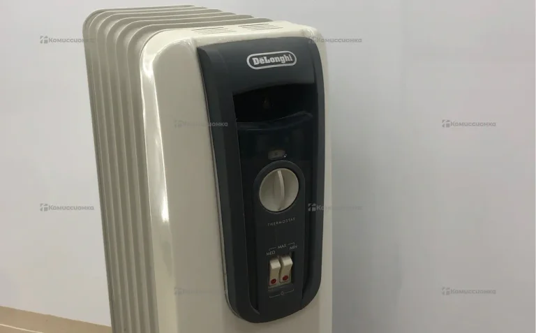 Масляный обогреватель DeLonghi