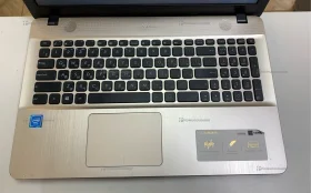 Ноутбук  Asus