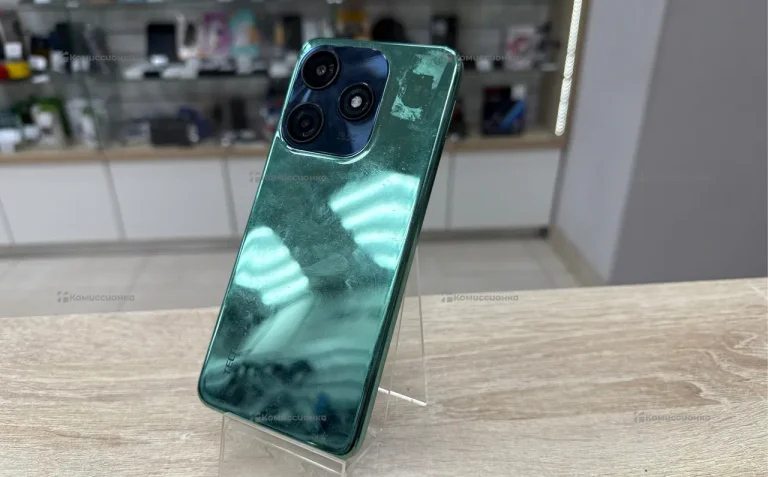 Tecno Spark 10C 4/64 ГБ