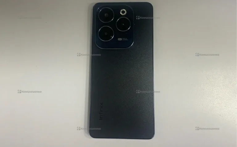 Infinix HOT 40 8/128 ГБ