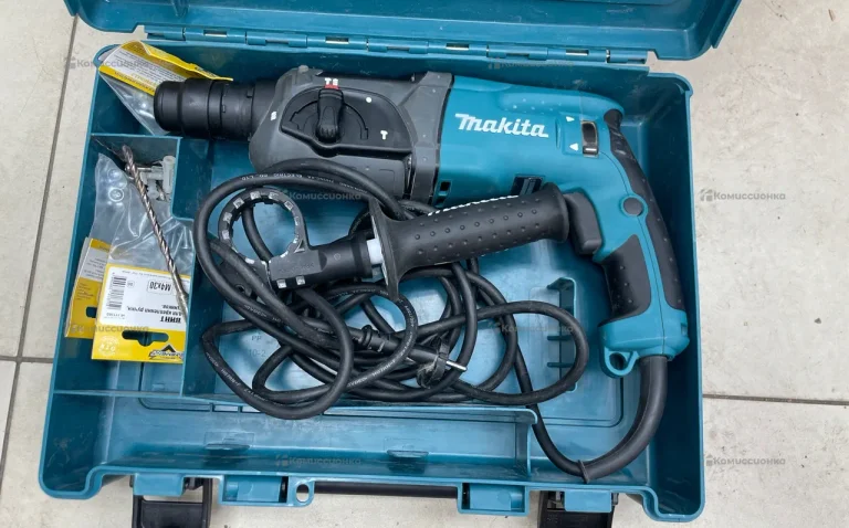Перфоратор Makita hr2470