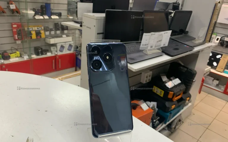 Tecno Spark 10C 4/64 ГБ