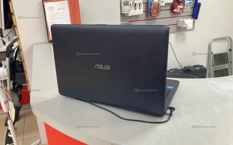 Ноутбук  asus a543m