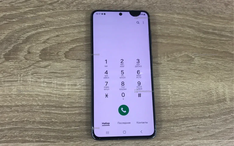 Samsung Galaxy S21 8/128 ГБ