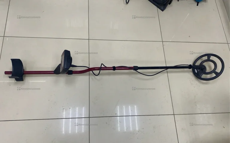 Металлоискатель Minelab X-Terra 305