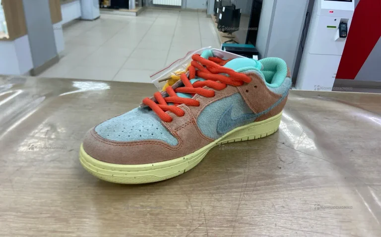 Кроссовки Nike цветные 43
