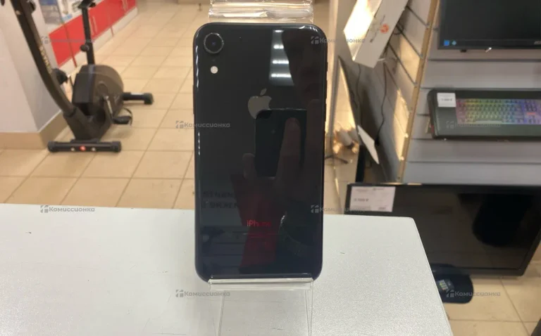 Apple iPhone XR 3/64 ГБ